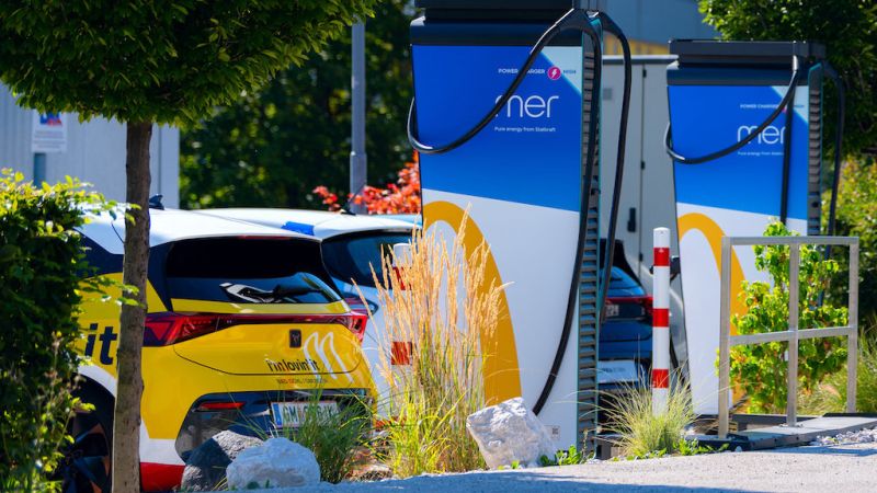 Burger und bis 400 kW Schnellladen