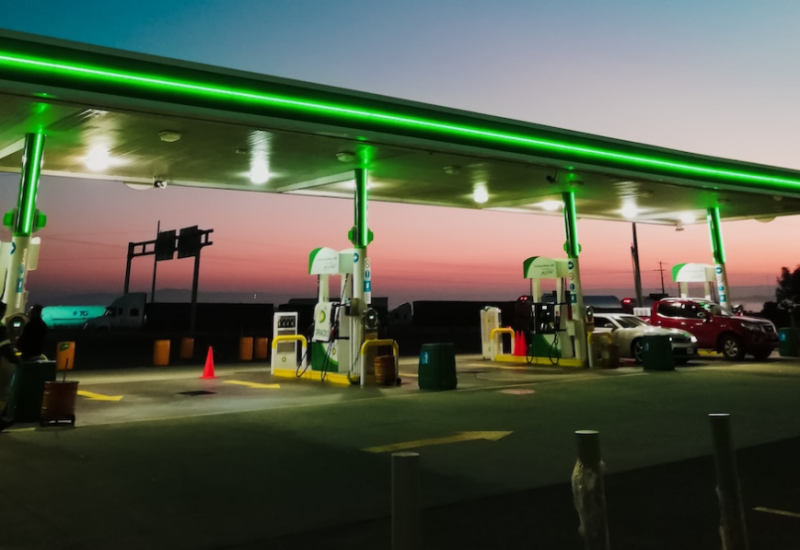  Spritpreise: Rückgang erstmals seit Mai