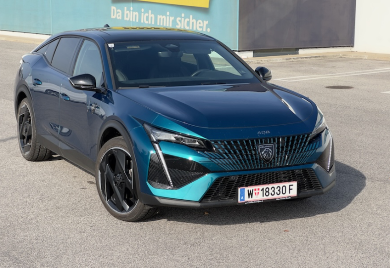  Test: Peugeot 408 Plug-in-Hybrid