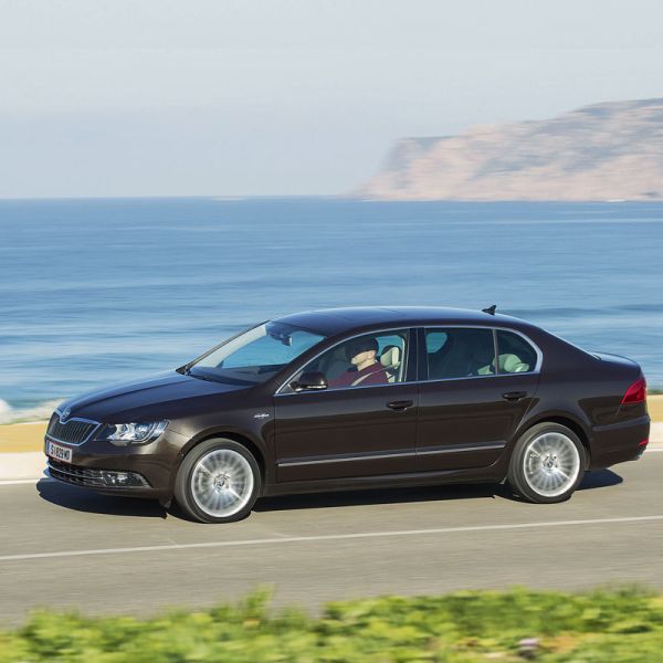  Skoda Superb Business-Modelle bestellbar
