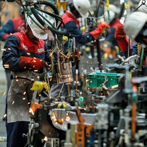  Renault baut leichtes Nfz für Fiat