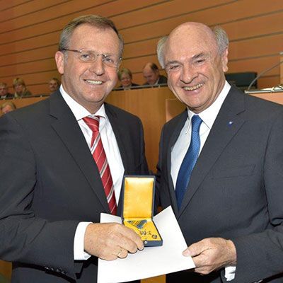  Hohe Auszeichnung für Heilmann