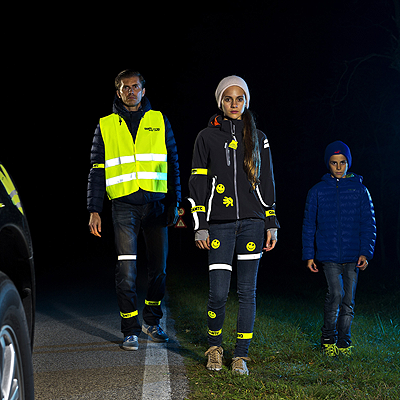  Fußgänger bei Dunkelheit schlecht sichtbar