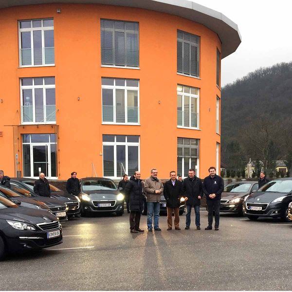  Fahrzeugübergabe an Centrovox