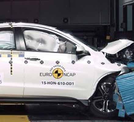  Crashtest: 4 Autos, 19 Sterne