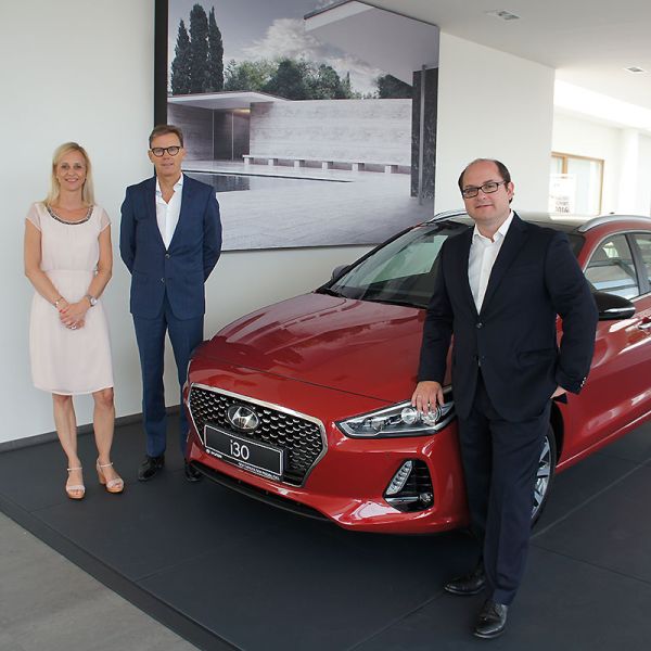  Hyundai: Startschuss für Ioniq Plug-in und i30 Kombi