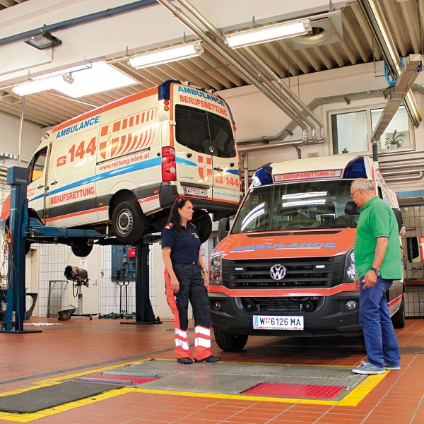  Berufsrettung Wien: „Unsere Autos retten Menschenleben!“