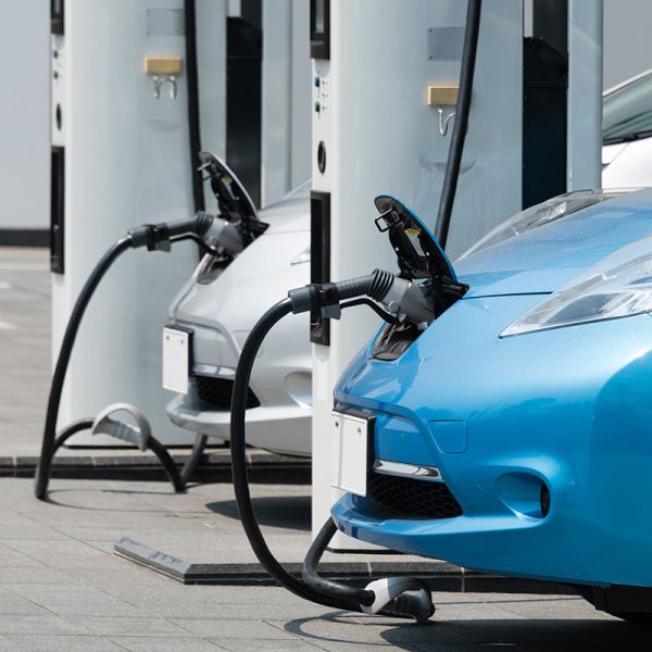  Enorme Preisunterschiede bei E-Tankstellen