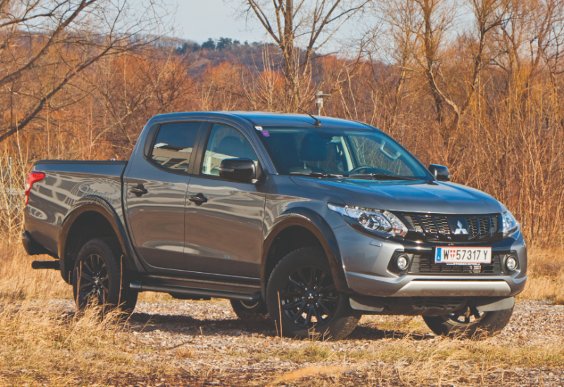 Mitsubishi L200 Black Line: Blaumann im Nadelstreif