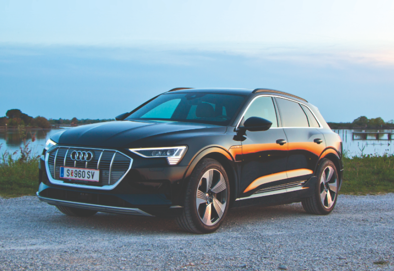  Audi e-tron: Mucksmäuschenstill nach Italien stromern