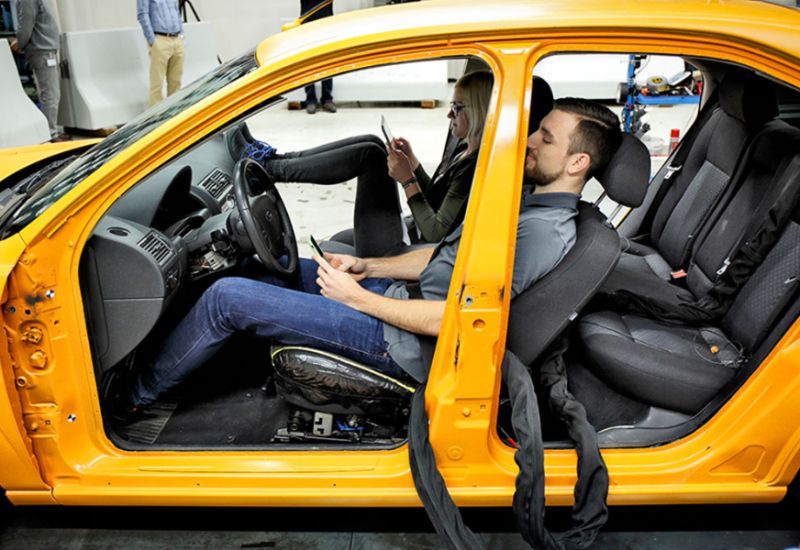  Lebensgefahr bei falscher Sitzpositon!