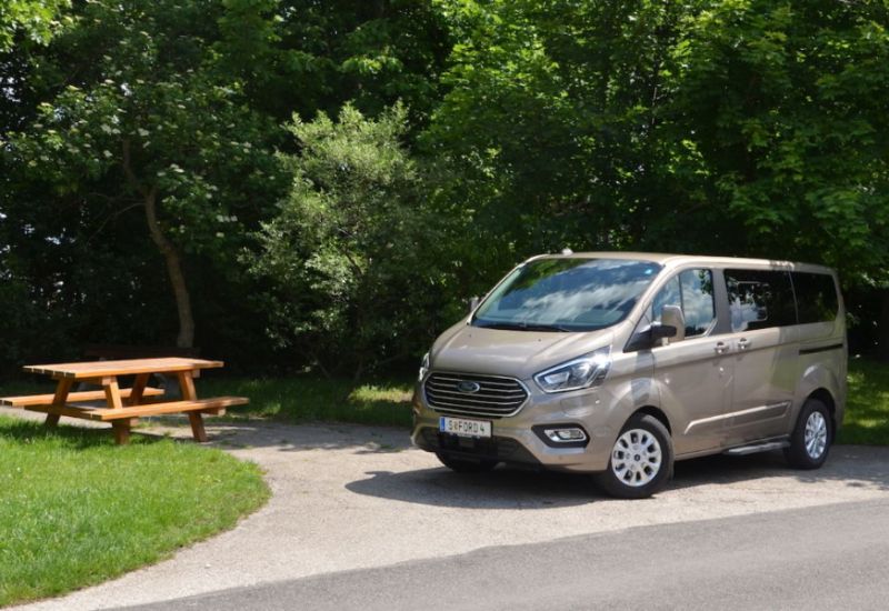  Test: Ford Tourneo Custom PHEV Titanium