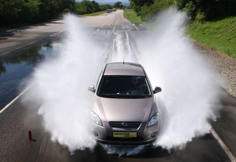  ÖAMTC gibt Tipps bei Aquaplaning