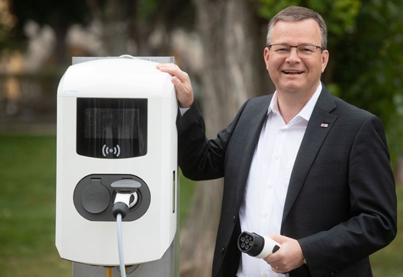  Fischer steigt bei Ladinfrastruktur-Profi Enio ein