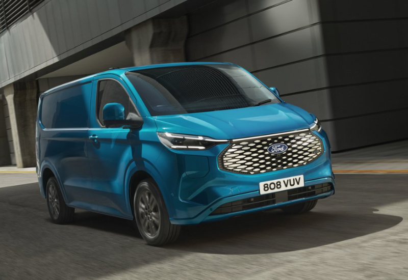   Ford Pro präsentiert E-Transit Custom