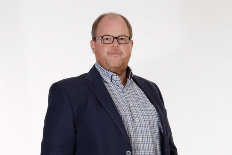  Wart, was kommt von draußen rein?