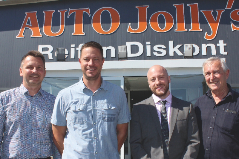  Jolly Joker im Reifengeschäft