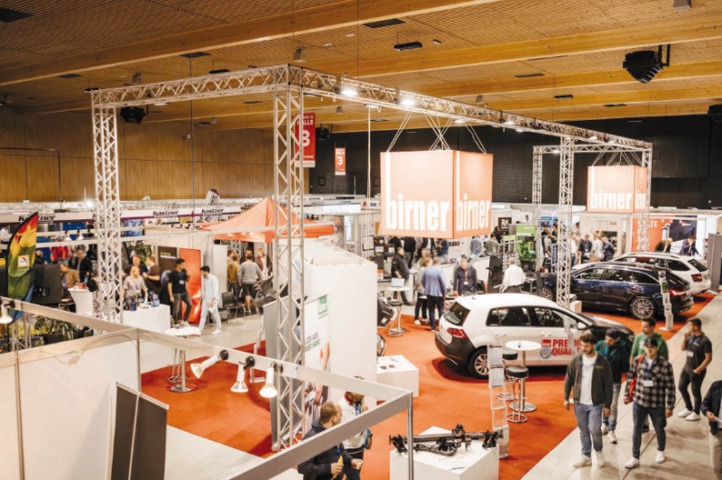  Premiere mit Licht  und Schatten